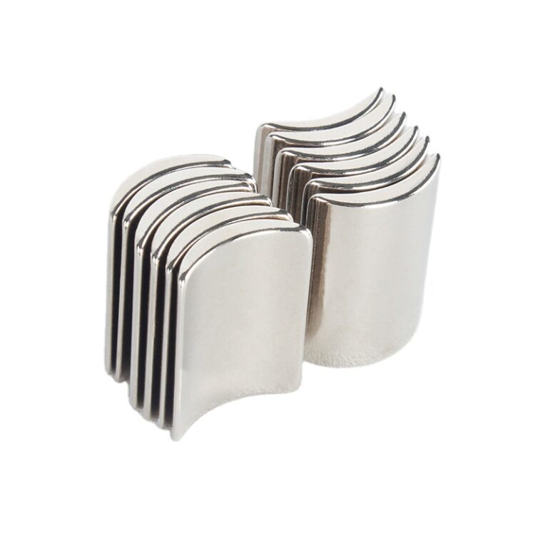 Arc magnet