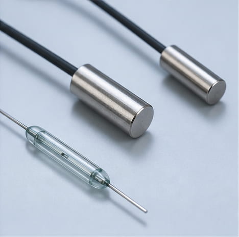 Magneti al neodimio utilizzati per sensori e interruttori reed