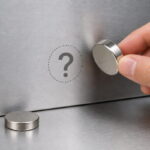 I magneti al neodimio aderiscono all'acciaio inossidabile?